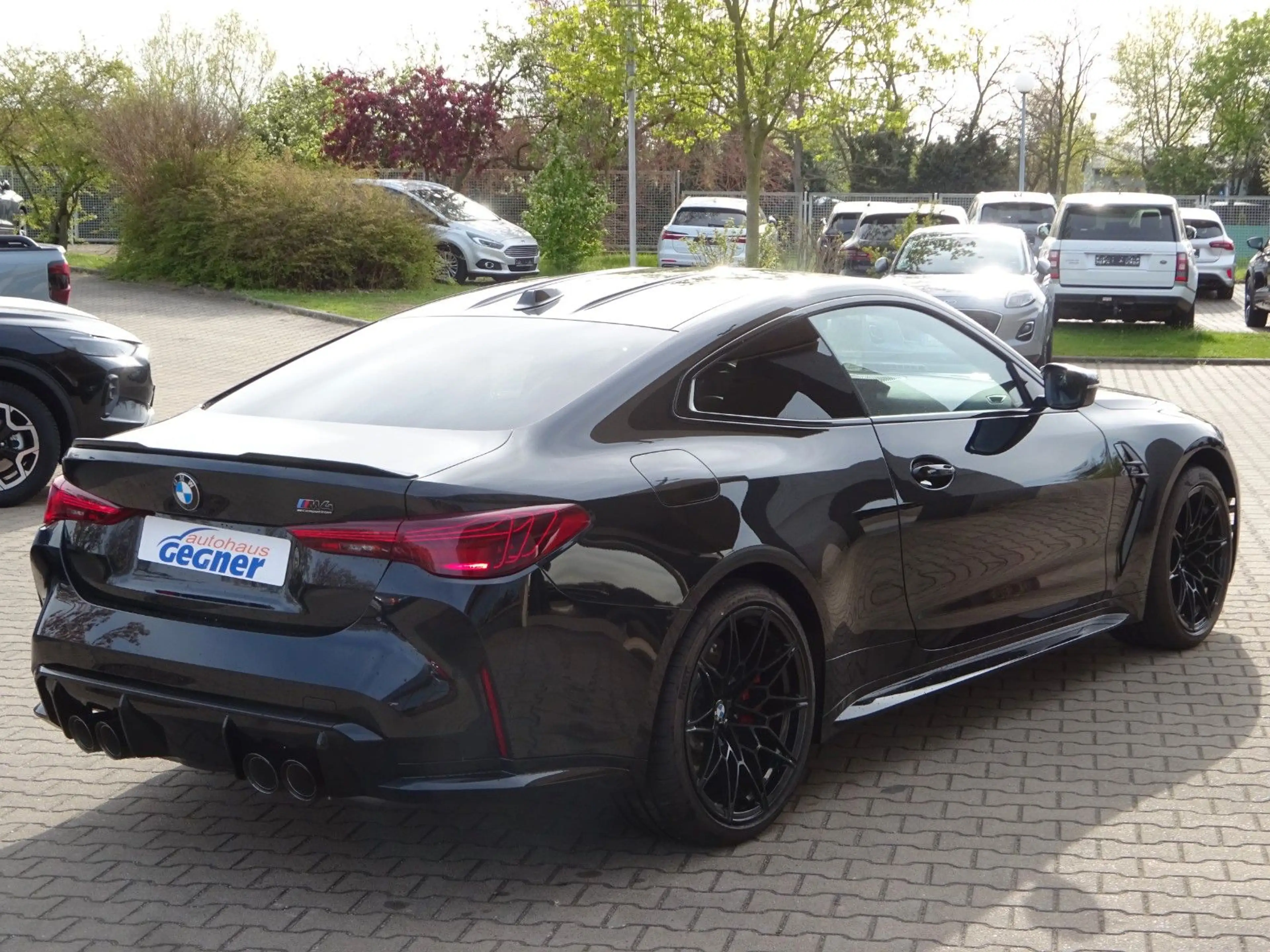 BMW M4 Coupe M xDrive Competition — photo 5
