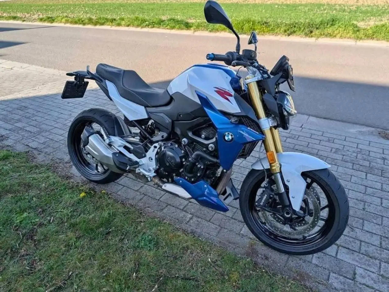 BMW F 900 R