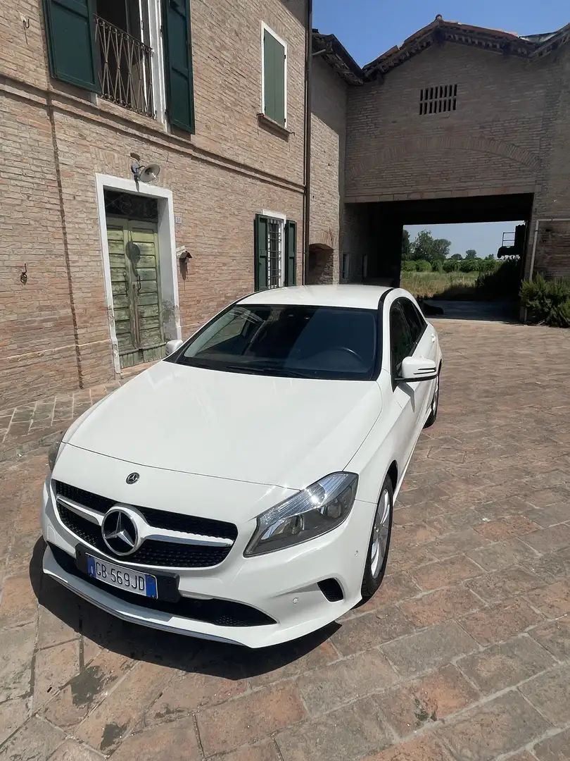Mercedes-Benz A 160 d Premium my16 - 1