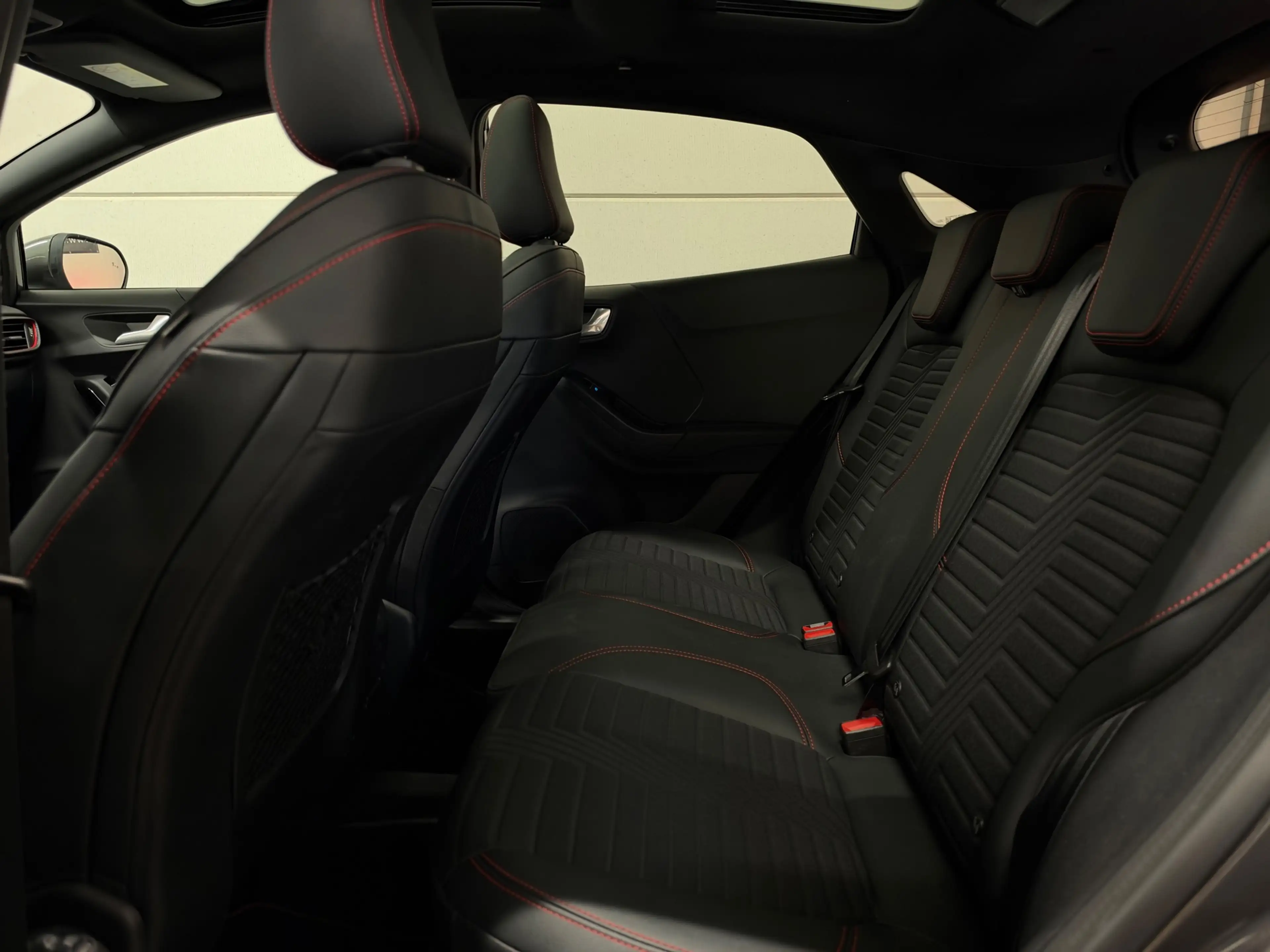 Ford Puma 1.0 EcoBoost ST-Line X Pano, ACC, Apple Carplay, B — photo 13