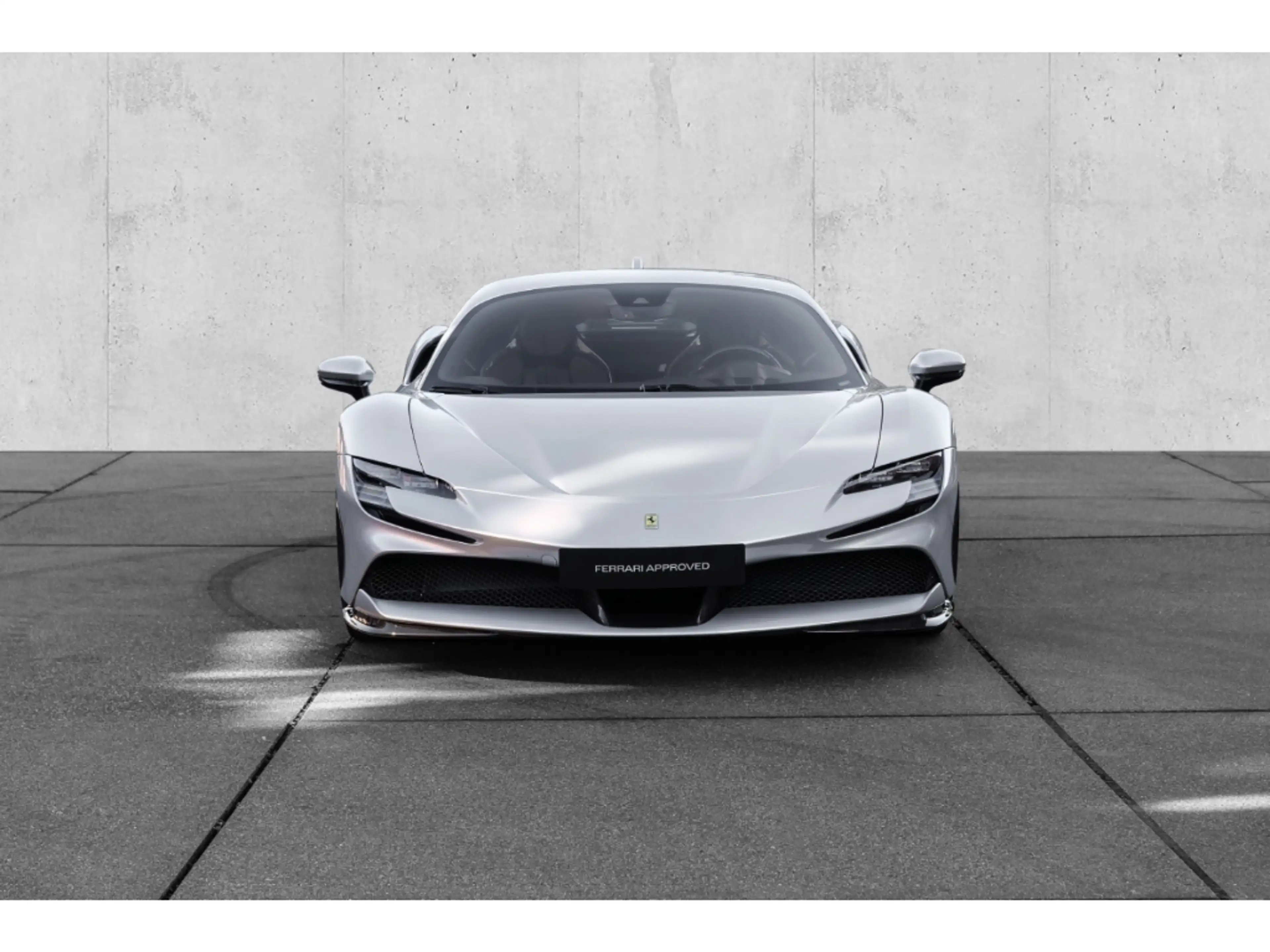 Ferrari SF90 Stradale *Carbon-Felge*Racingsitze*Assetto-Fiorano* — photo 9