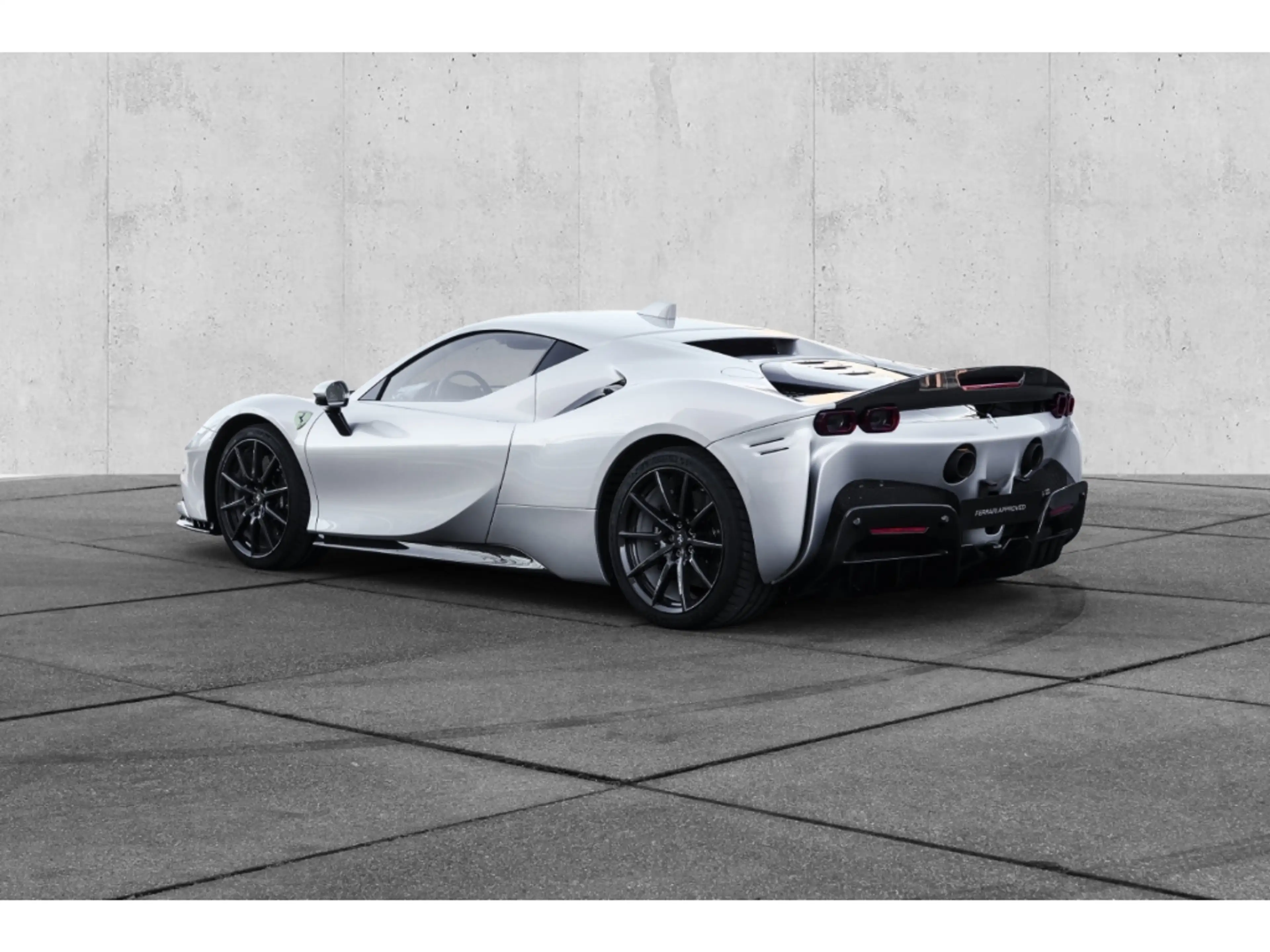 Ferrari SF90 Stradale *Carbon-Felge*Racingsitze*Assetto-Fiorano* — photo 4
