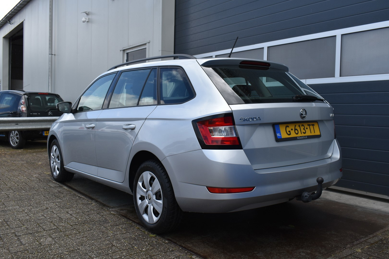 Skoda Fabia Combi 1.0 Active — photo 3