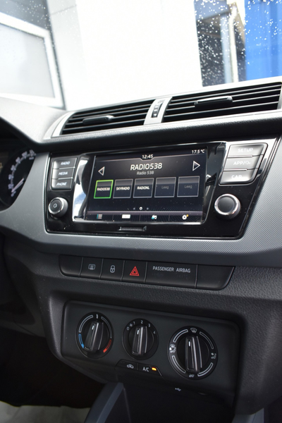 Skoda Fabia Combi 1.0 Active — photo 16