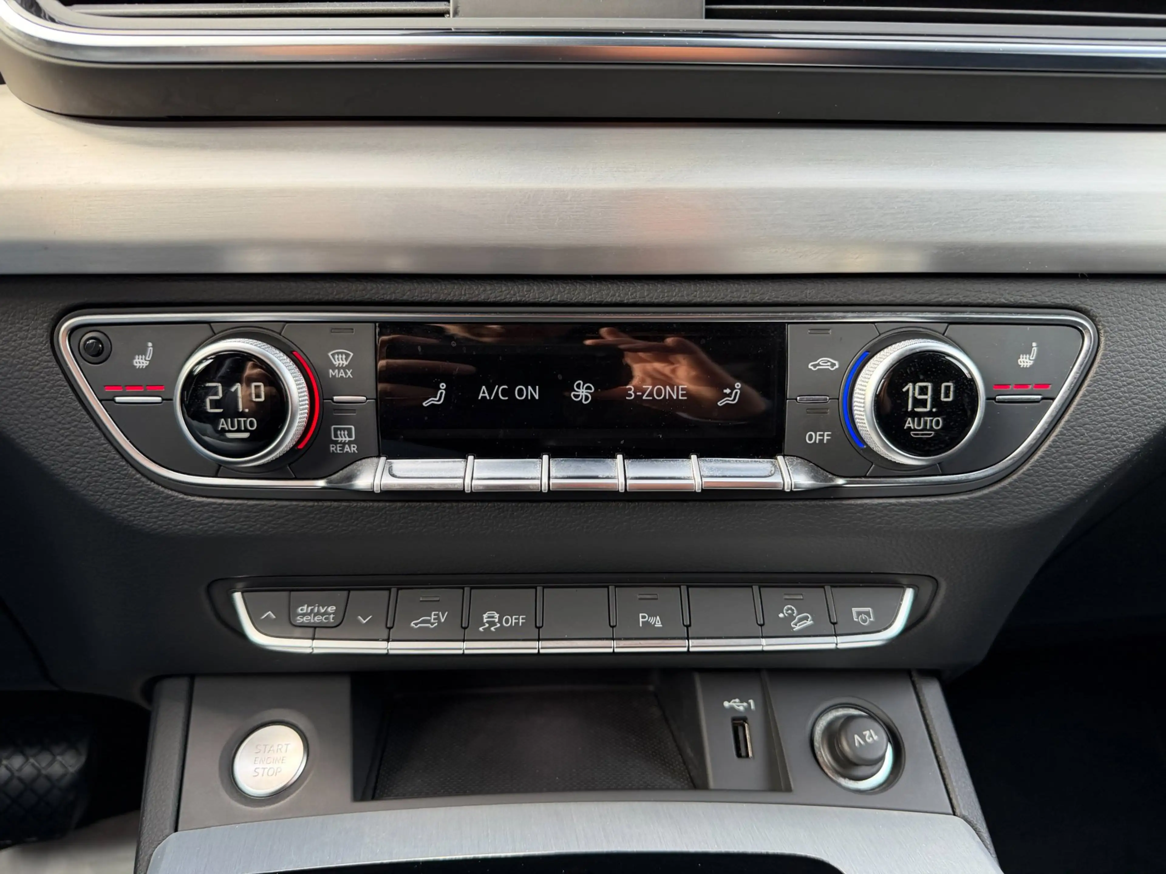 Audi Q5 Sportback 50 TFSI e S-Line Competition SQ5 | 1E EI — photo 14