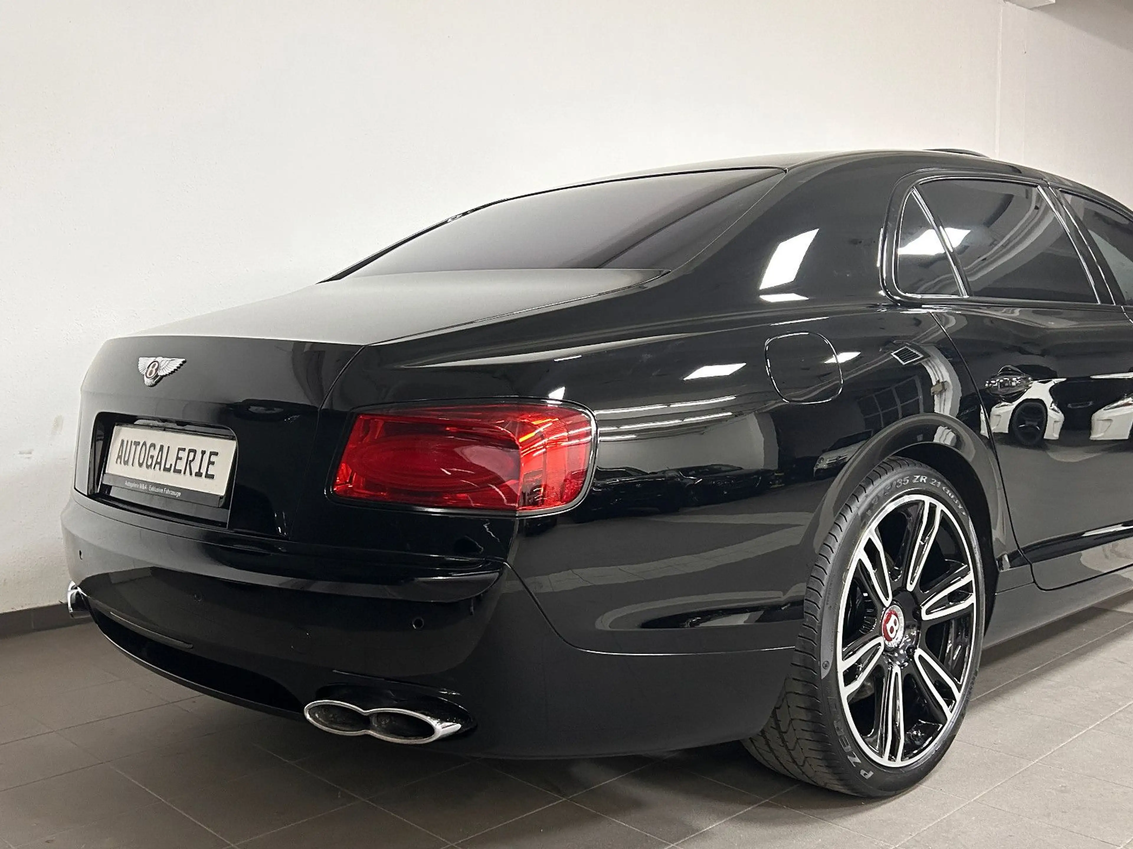 Bentley Flying Spur 4.0 V8 | Deutsches Fzg. - All Black! — photo 8