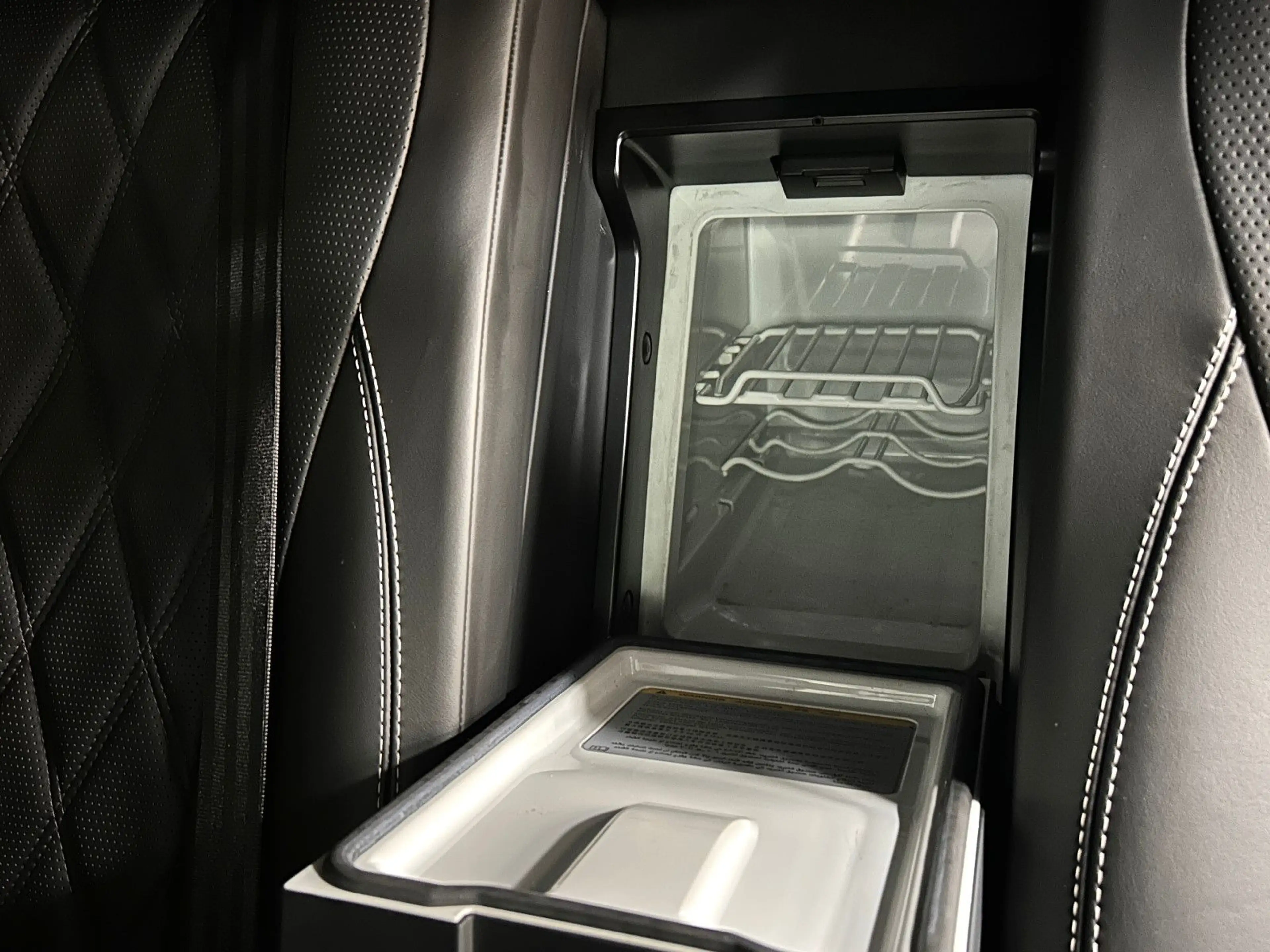 Bentley Flying Spur 4.0 V8 | Deutsches Fzg. - All Black! — photo 27