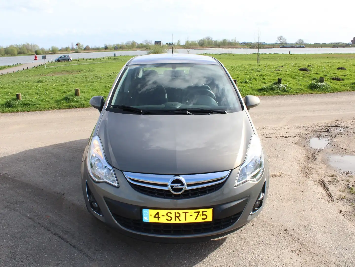 Opel Corsa 1.2-16V Rhythm Grijs - 2