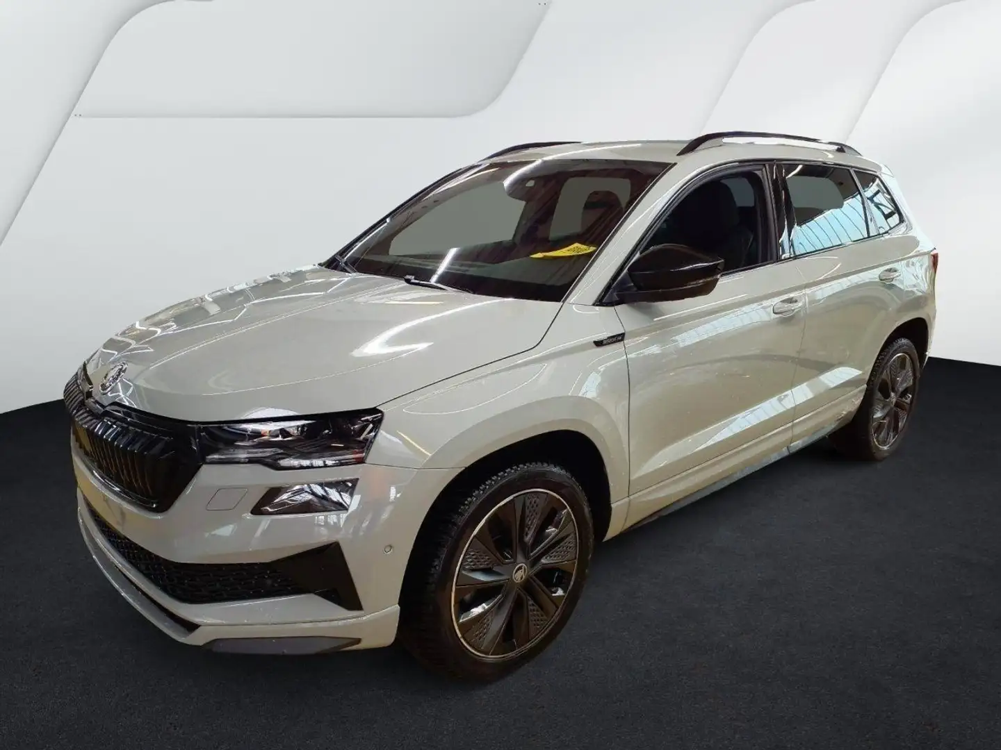 Skoda Karoq 1.5 TSI DSG Sportline Grau - 2