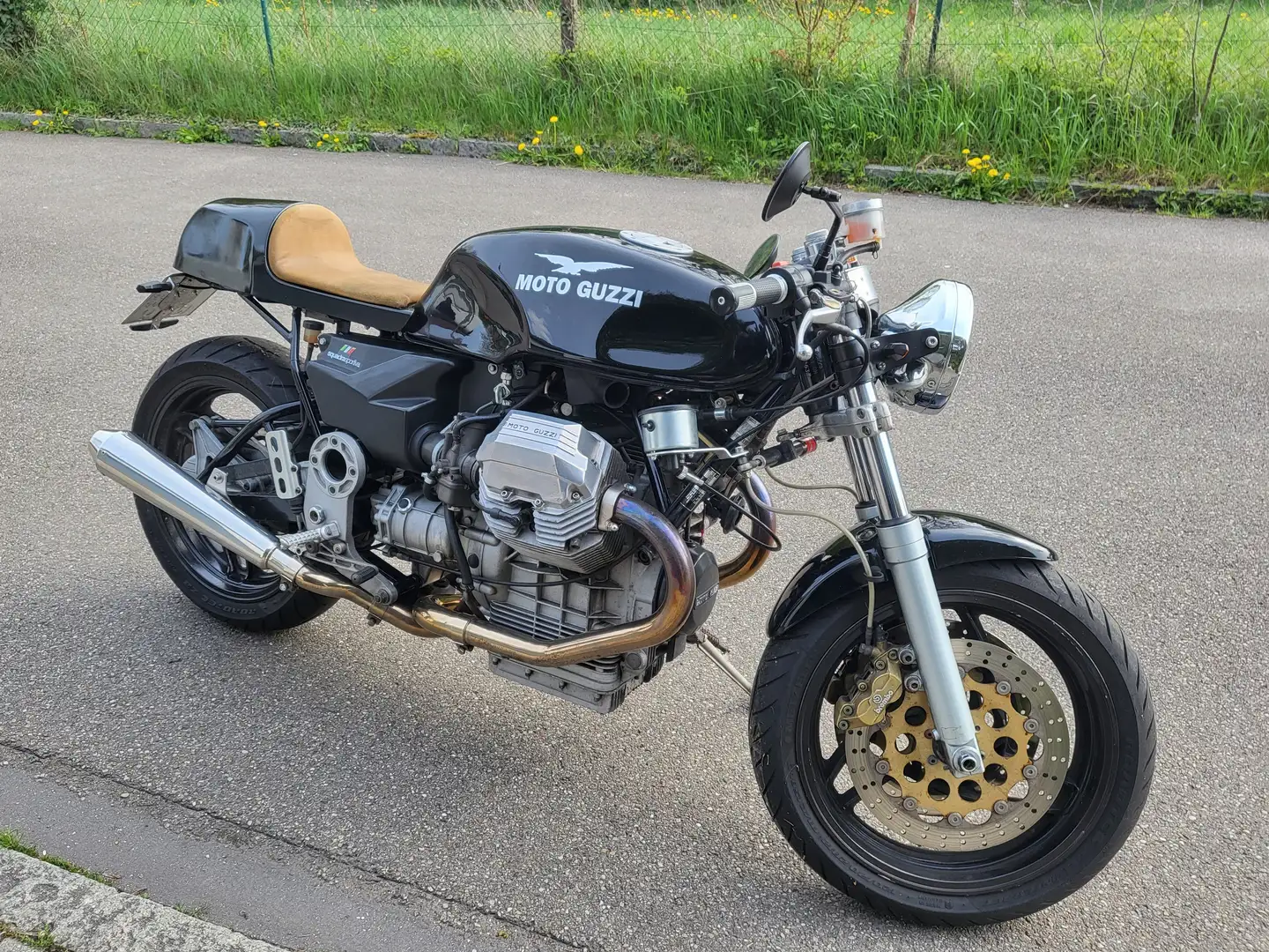 Moto Guzzi 1100 Sport Cafe Racer Noir - 1