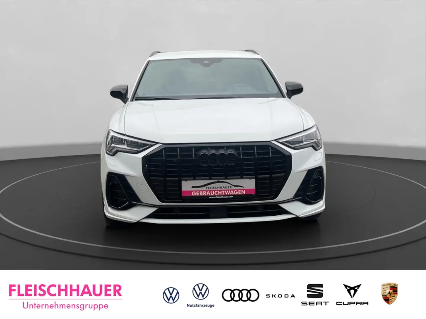 Audi Q3 45 TFSI e s-line Matrix AHK RFK Assistenzpaket Bus Weiß - 2