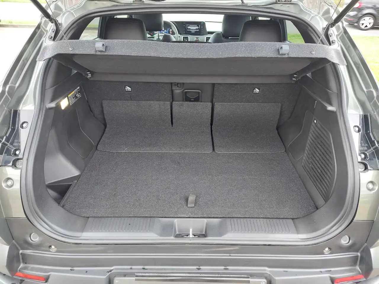 Toyota Urban Cruiser 61kWh 174pk 2WD Style, миниатюра 10