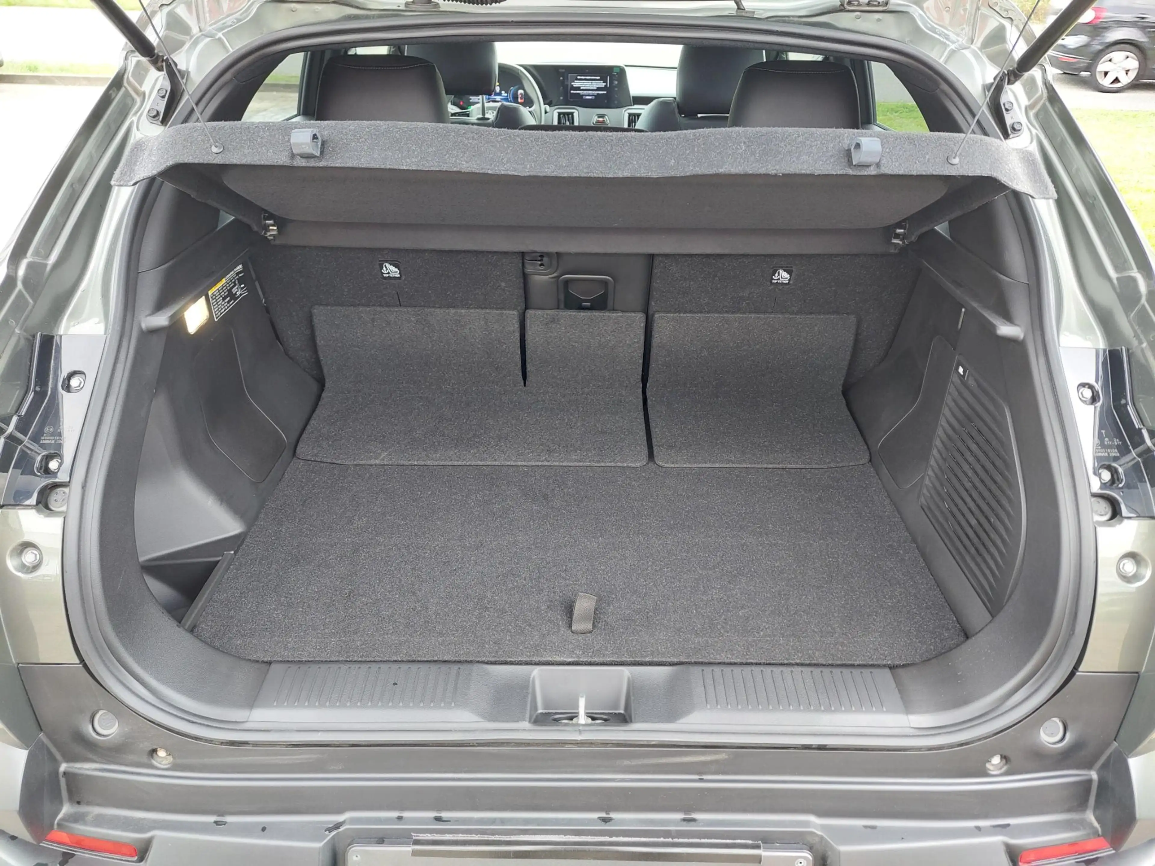 Toyota Urban Cruiser 61kWh 174pk 2WD Style — photo 10