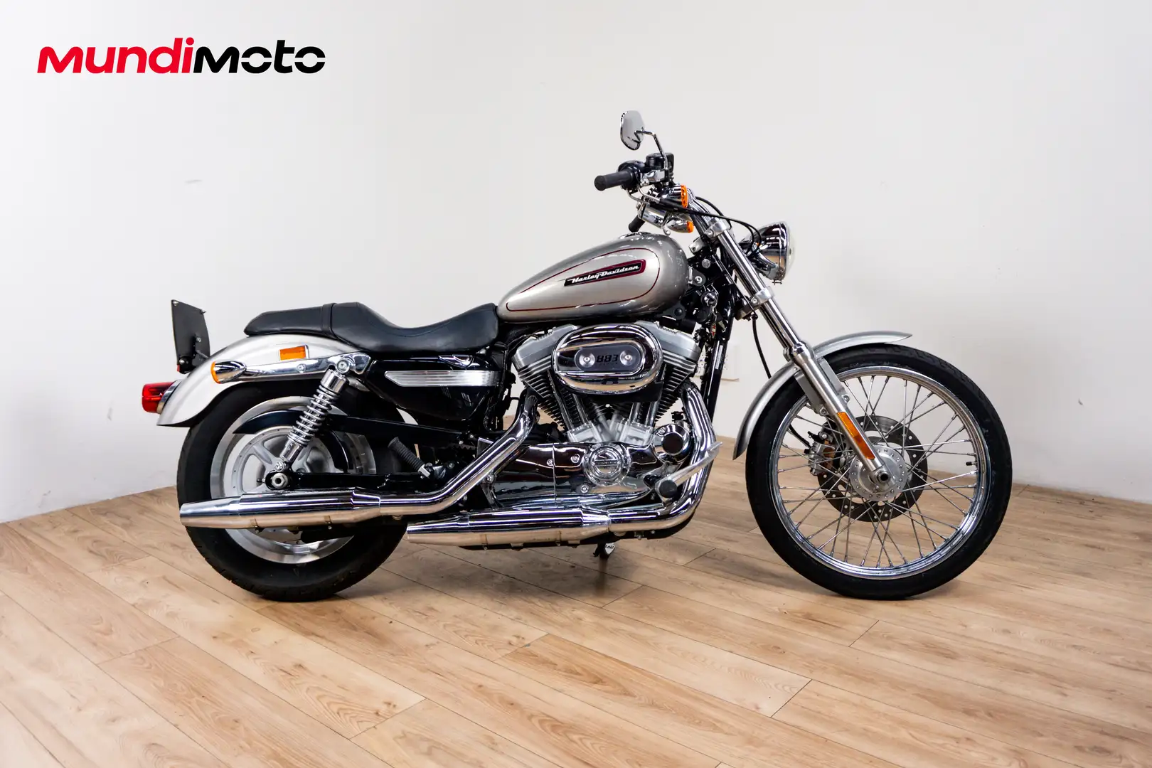 Harley-Davidson Sportster XL 883 - 1