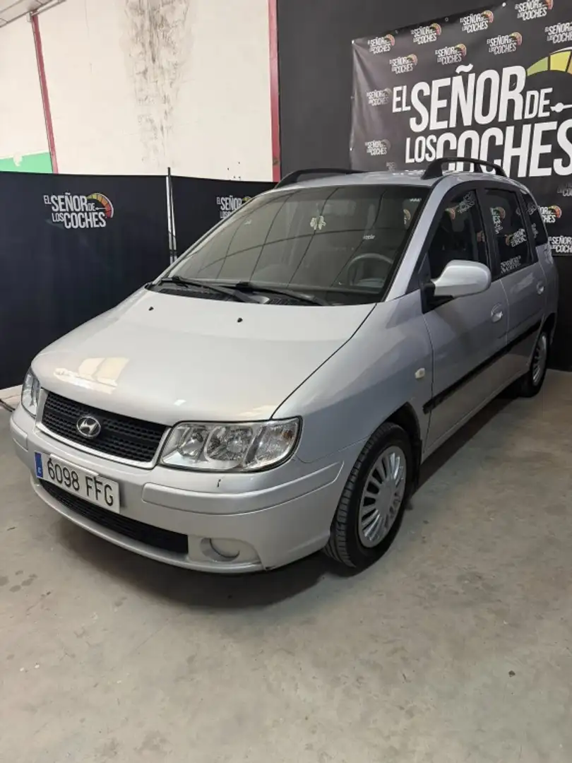 Hyundai Matrix 1.5CRDi VGT GLS 110 Plateado - 1