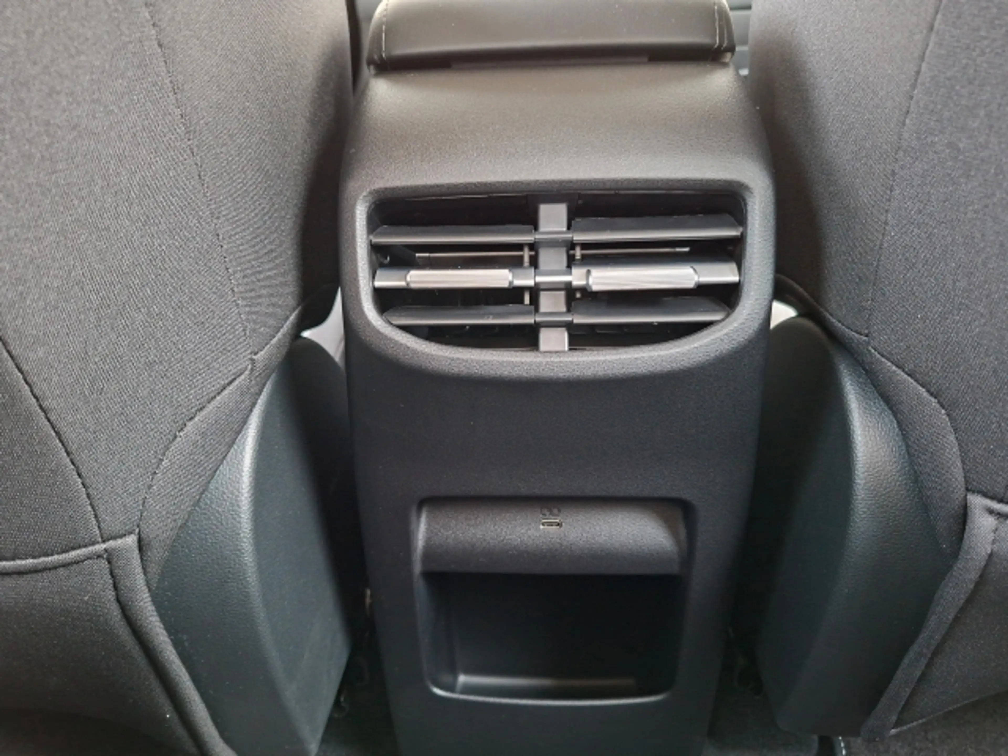 MG MG4 Urban Comfort 54 — photo 14