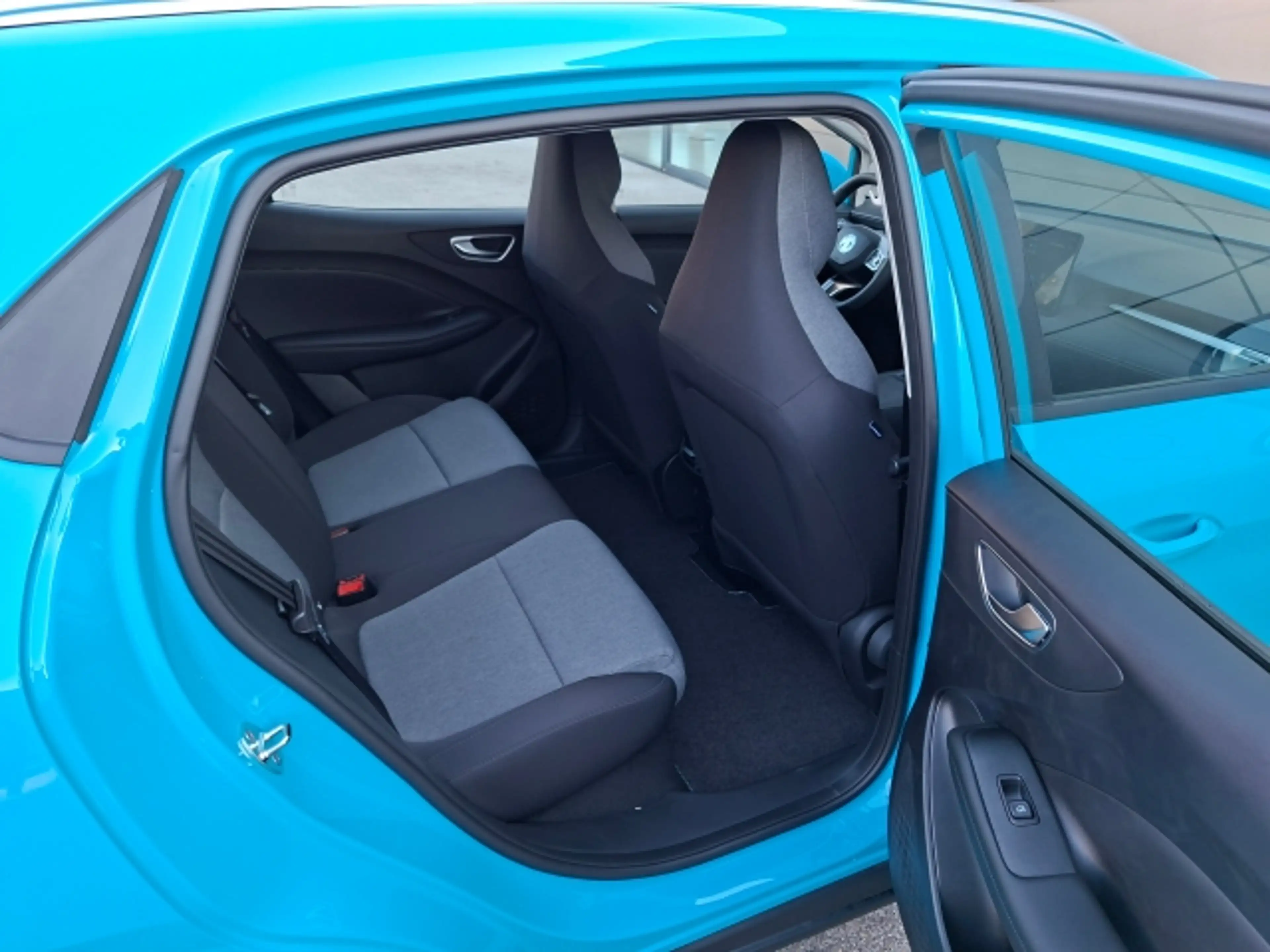 MG MG4 Urban Comfort 54 — photo 10