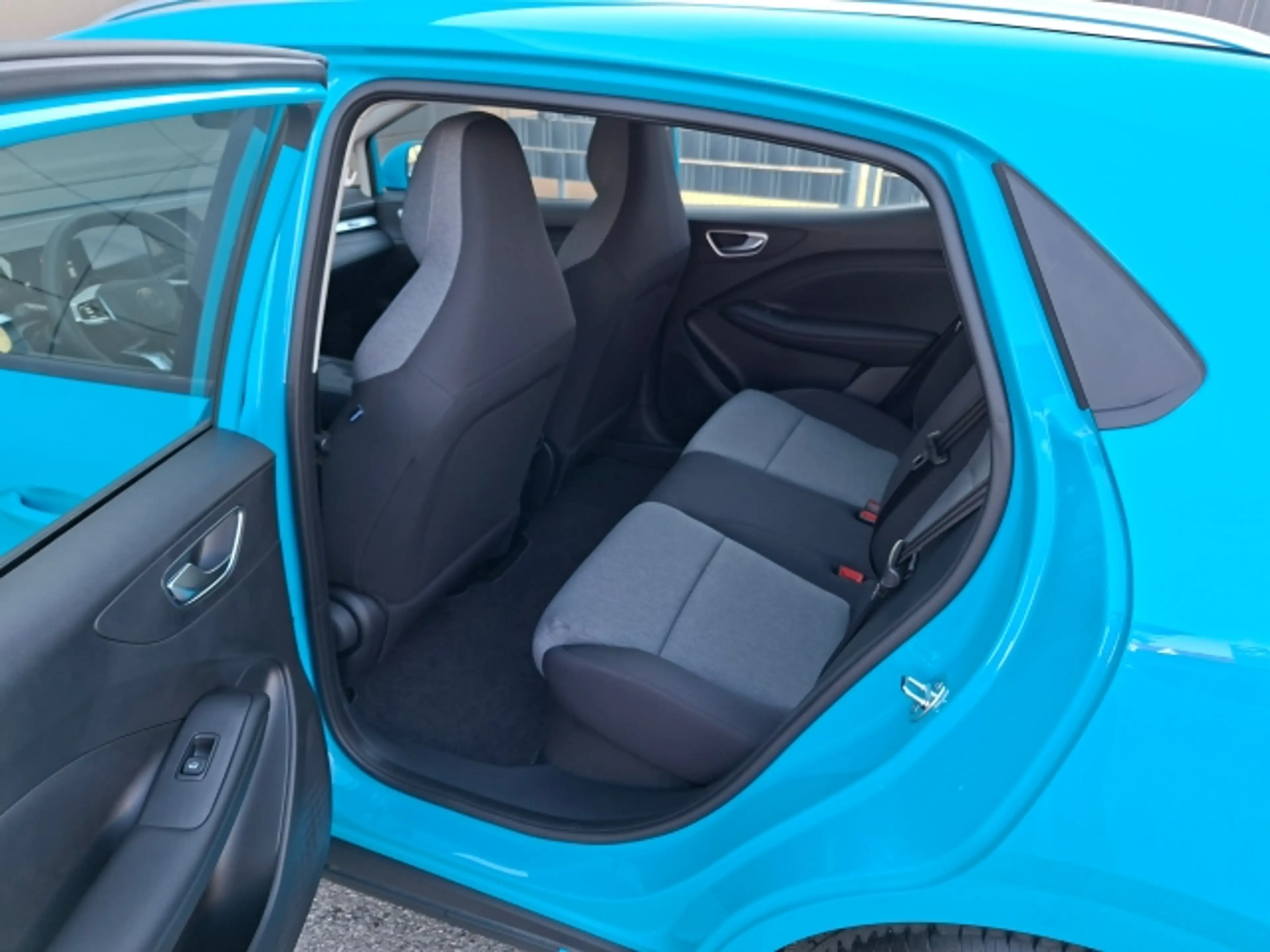MG MG4 Urban Comfort 54 — photo 7