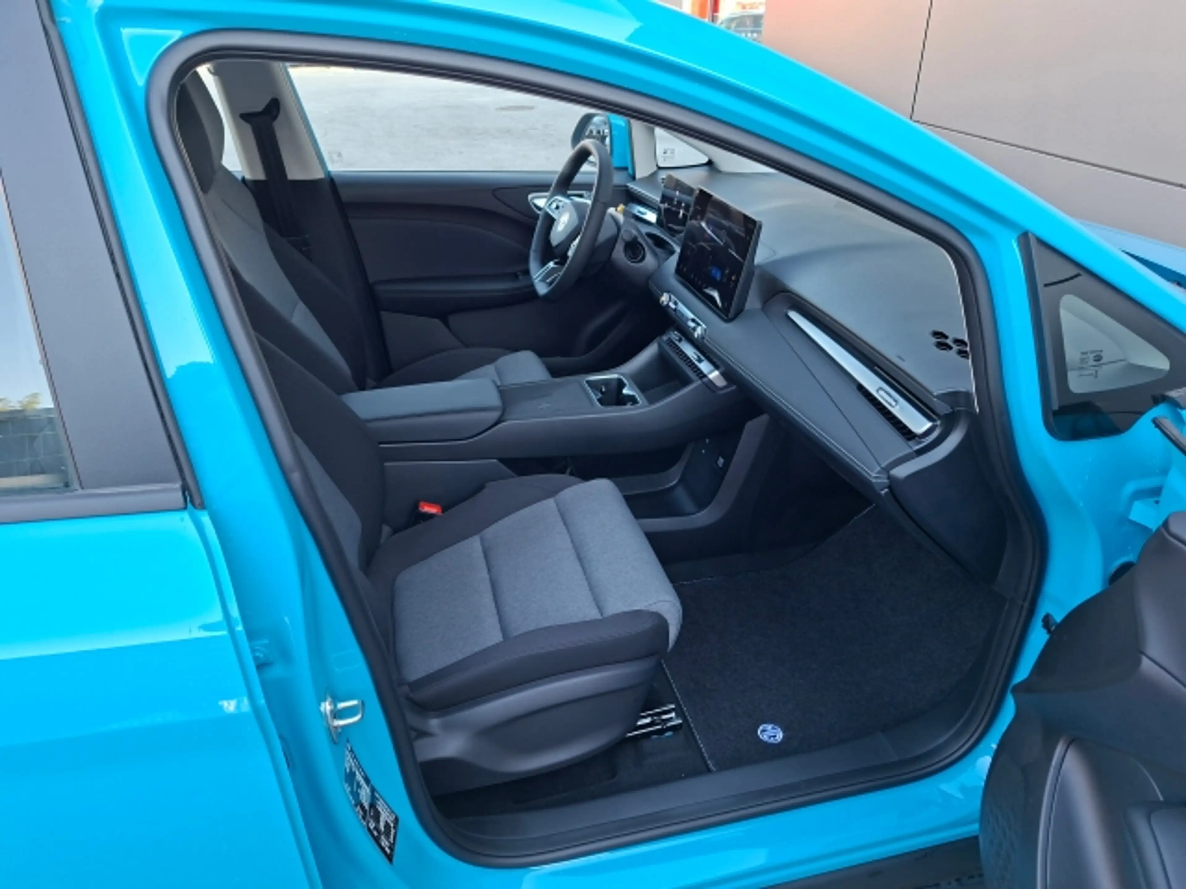 MG MG4 Urban Comfort 54 — photo 9