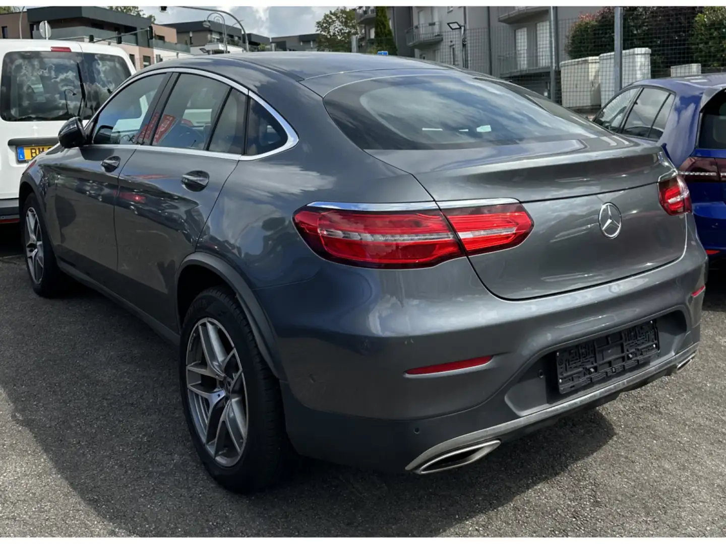 Mercedes-Benz GLC 250 4MATIC COUPE AMG LINE CUIR BI-XENON NAVI Gris - 2