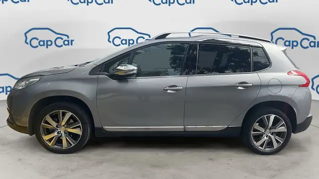 Peugeot 2008 view 2