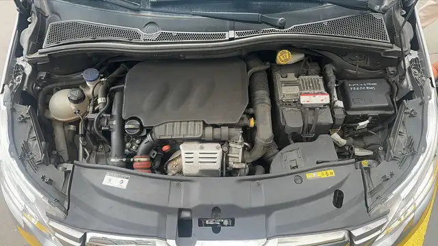 Peugeot 2008 view 15