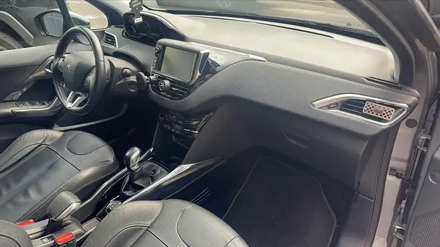 Peugeot 2008 view 10