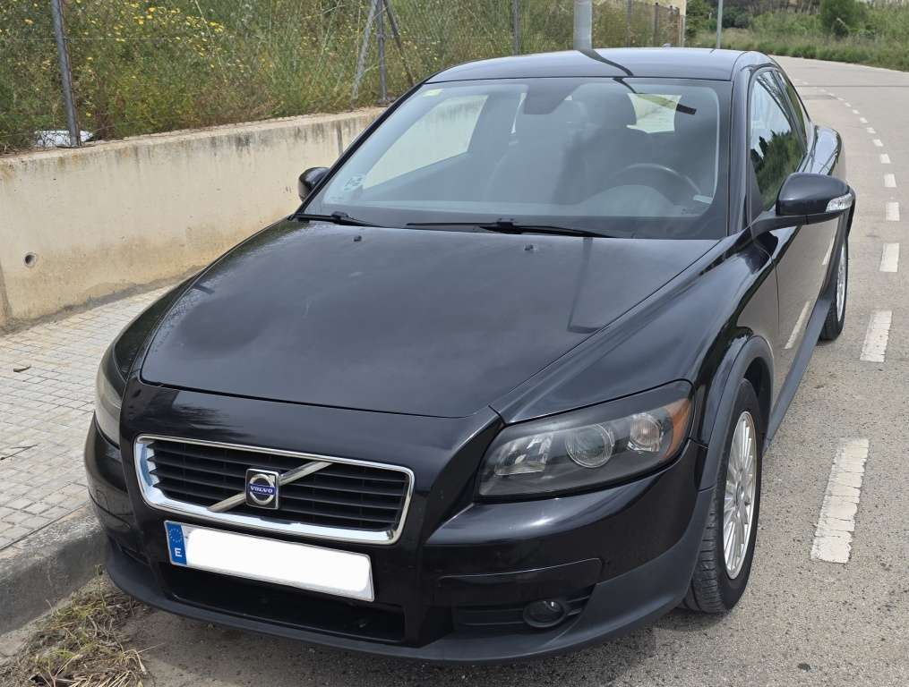 Volvo C30 1.6D - foto 1