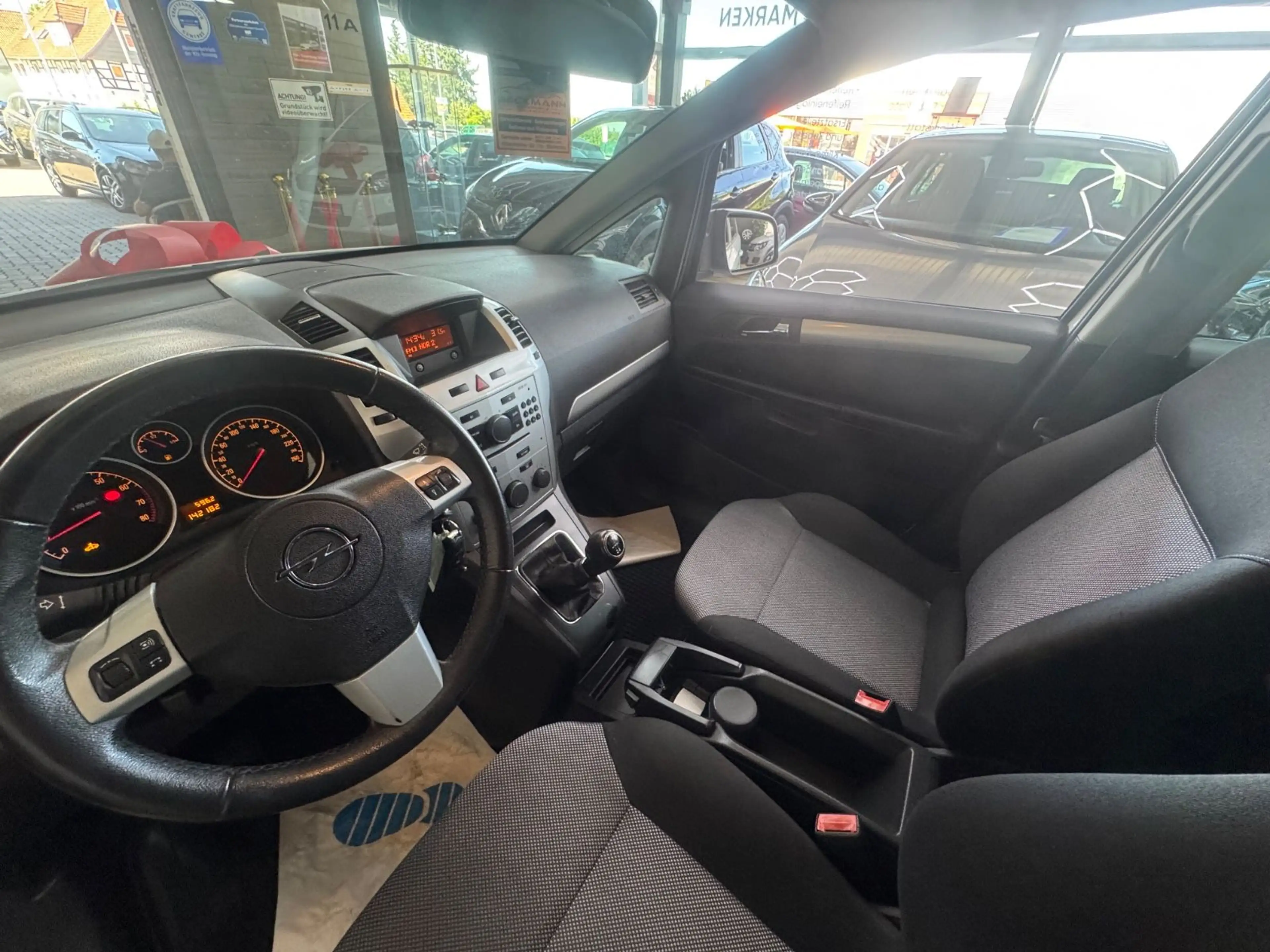 Opel Zafira B Family*Klima*Tempomat*7 Sitzer*Hu&Au Ne — photo 14