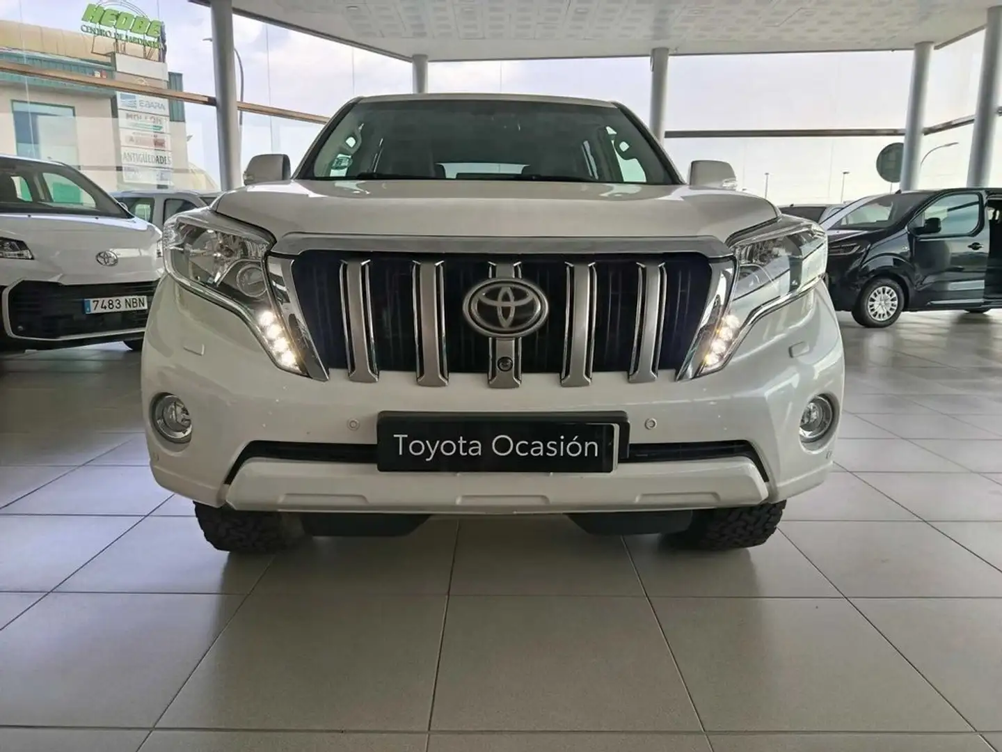 Toyota Land Cruiser 5P VXL Aut. Weiß - 2