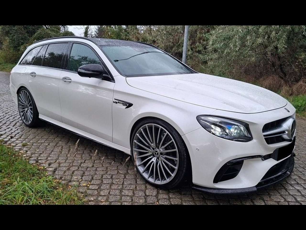 Mercedes-Benz E 63 AMG