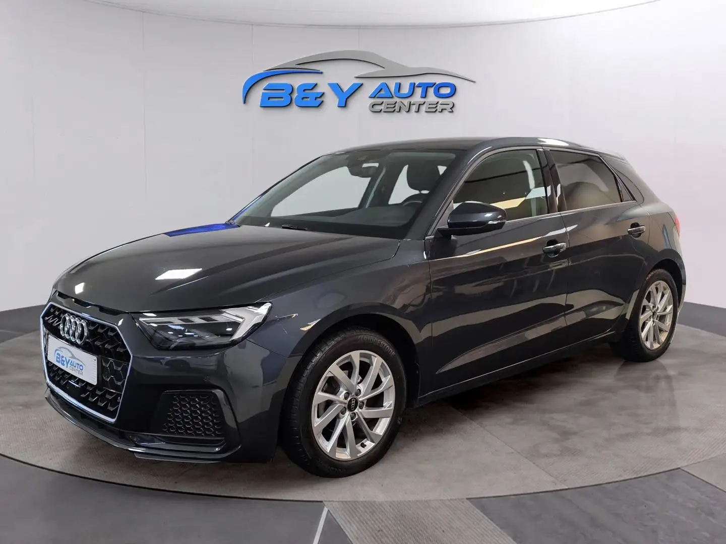 Audi A1 A1 25 TFSI Sportback S tronic Automaat Grey - 2
