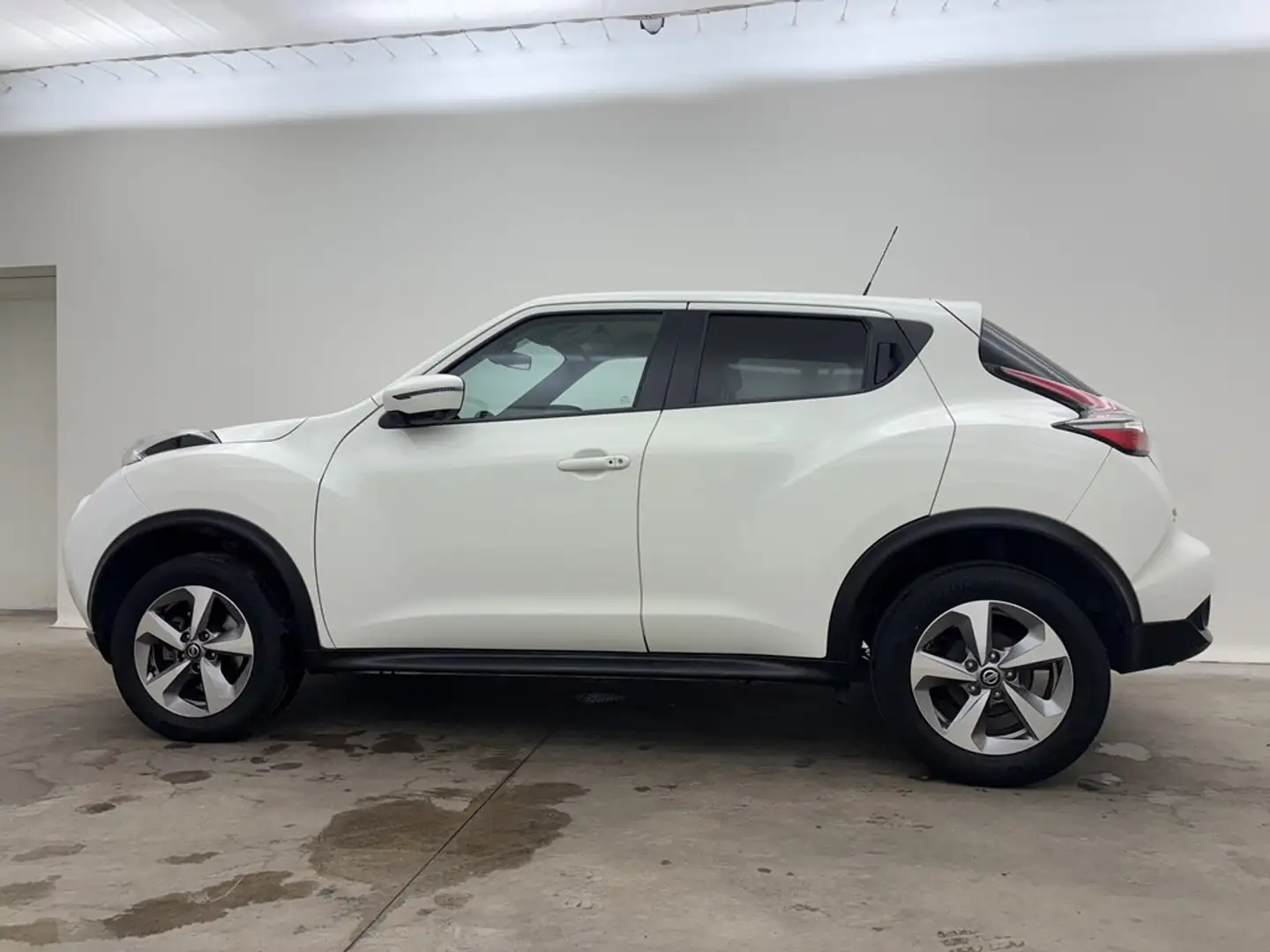 Nissan Juke 1.6 I CVT-Connecta aut. GPS Camera Dig.Airco Alu Wit - 2
