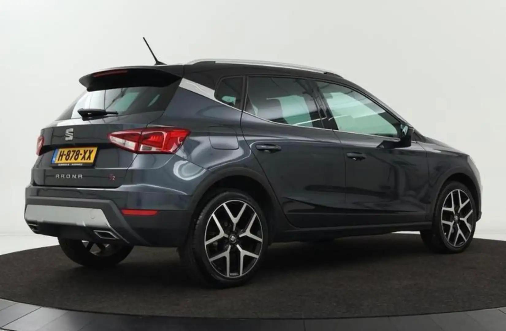 SEAT Arona Arona 1.0 TSI Xc. B. Int. Gri - 2