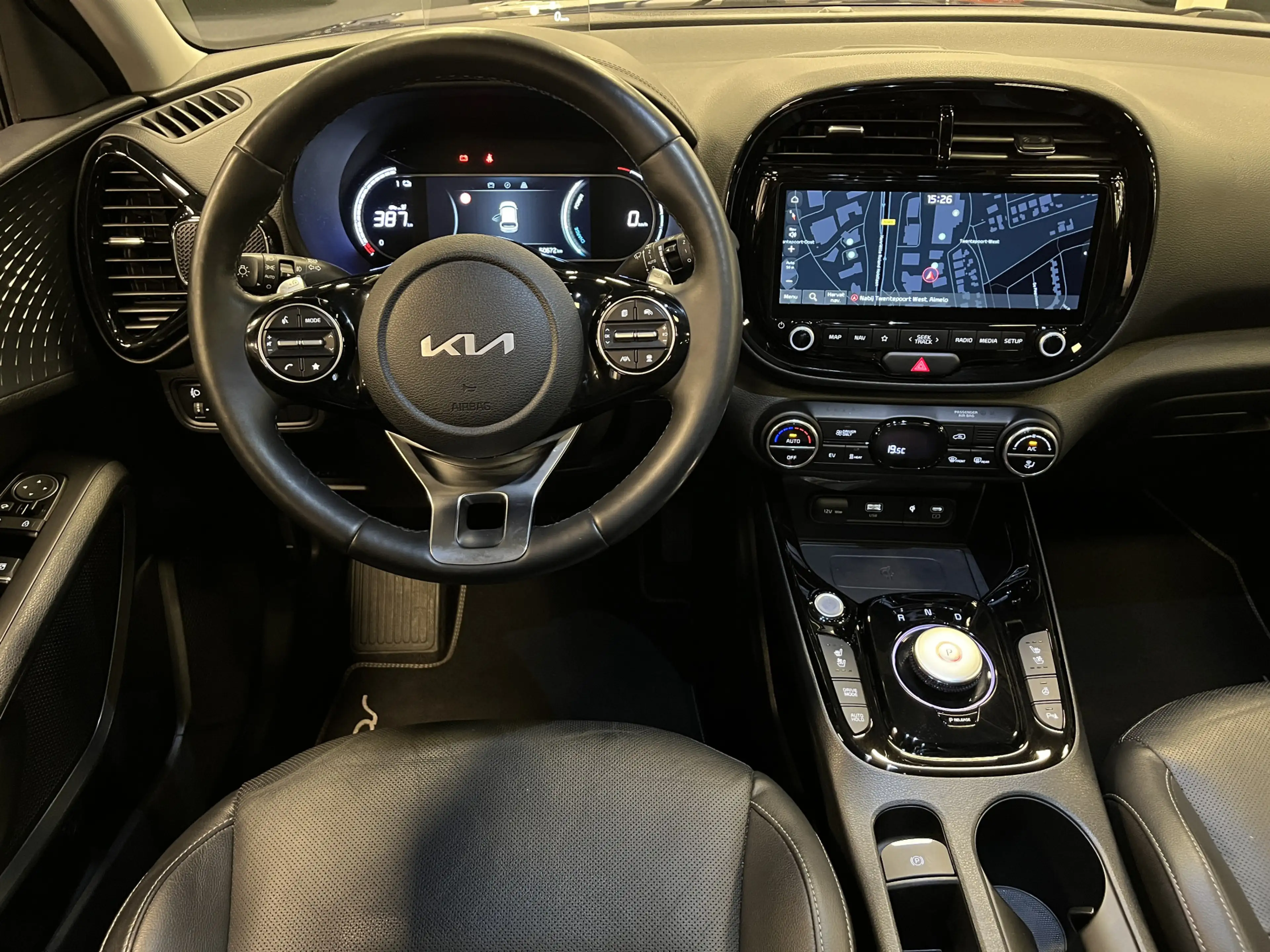 Kia Soul e-Soul ExecutiveLine 64kWh 204PK Automaat | SOH 10 — photo 19