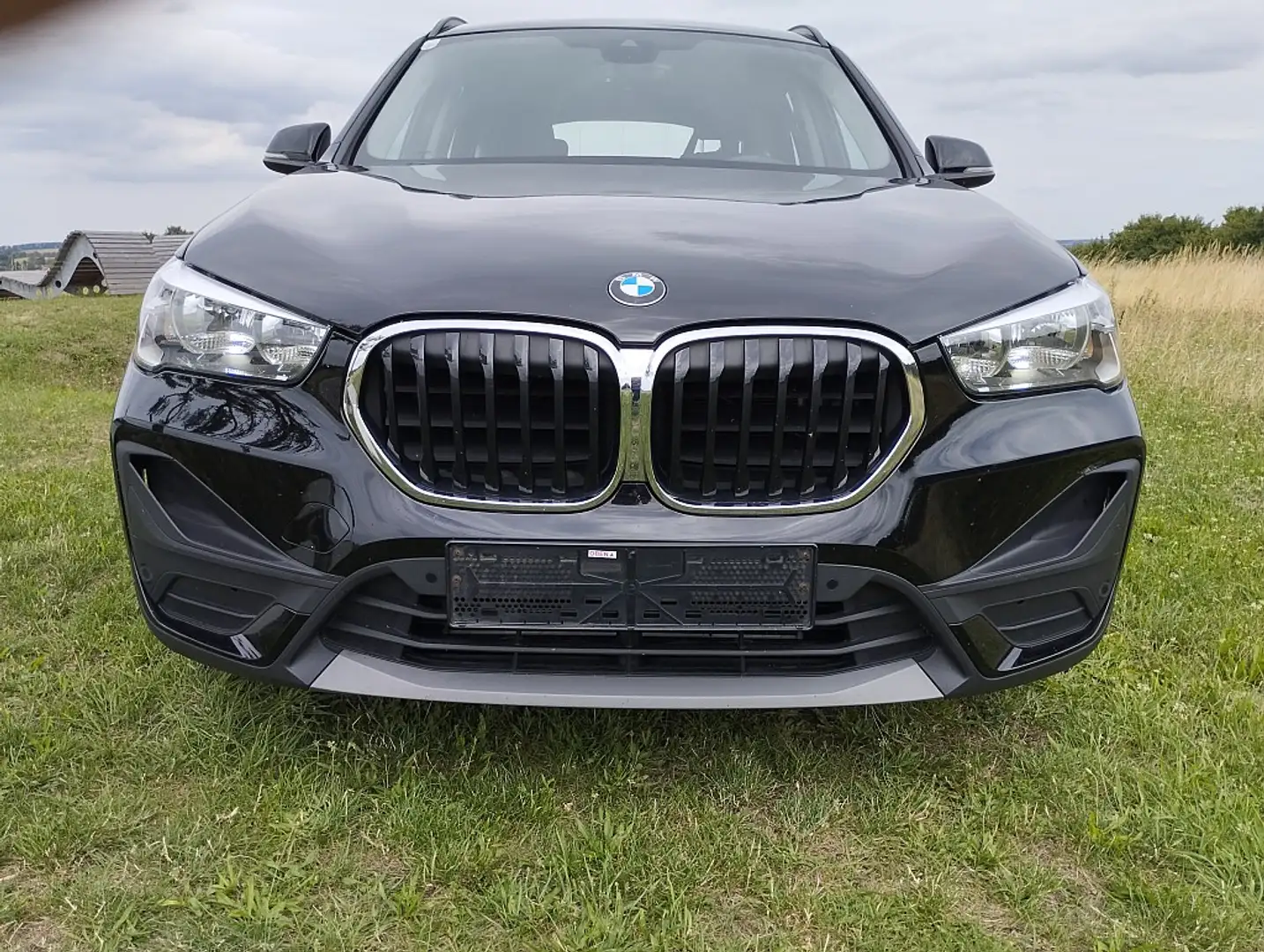 BMW X1 sDrive18d Aut.AHV, Business-Paket Plus, Öst Negro - 2