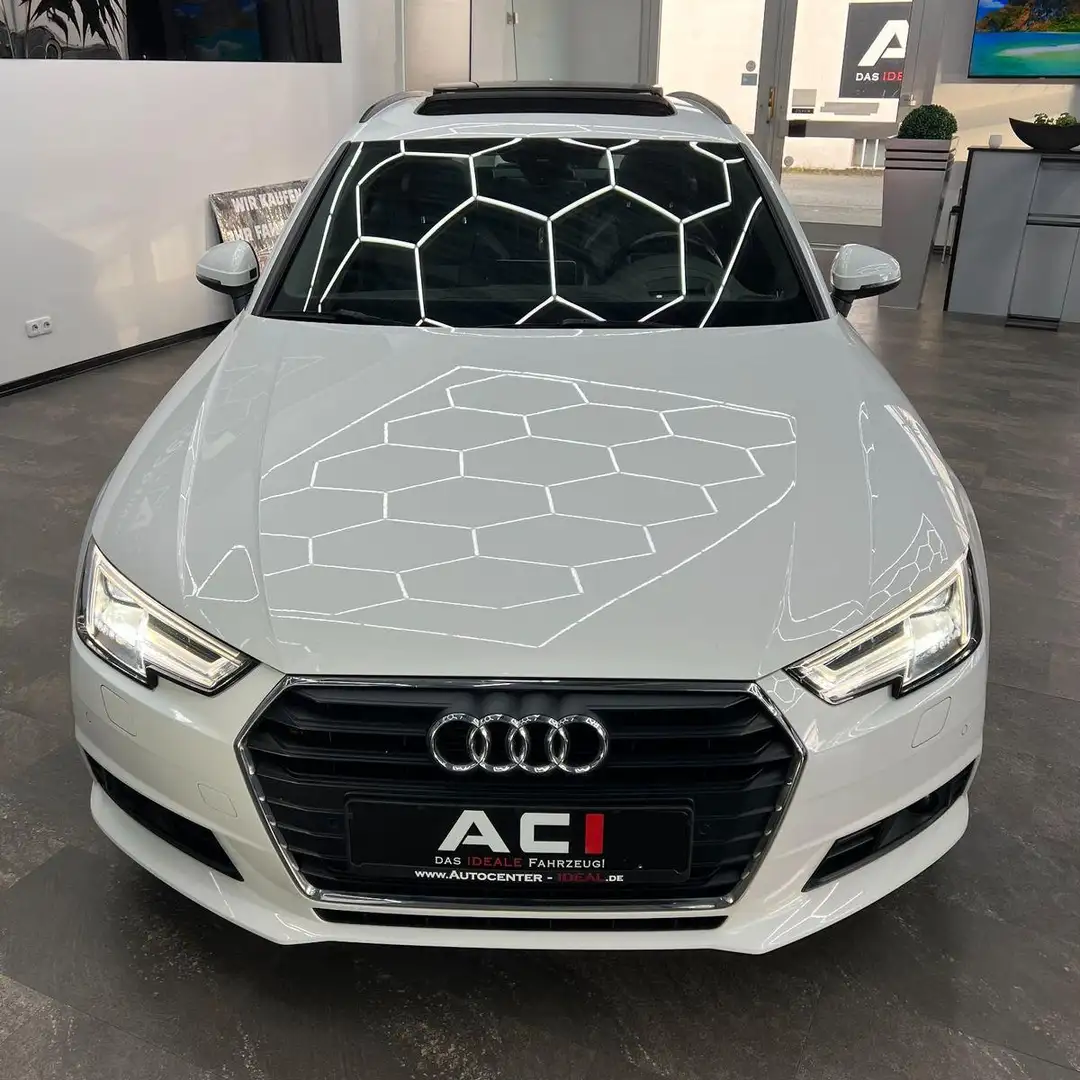 Audi A4 Avant, Leder, Pano, HeadUp, LED Scheinw. Weiß - 2