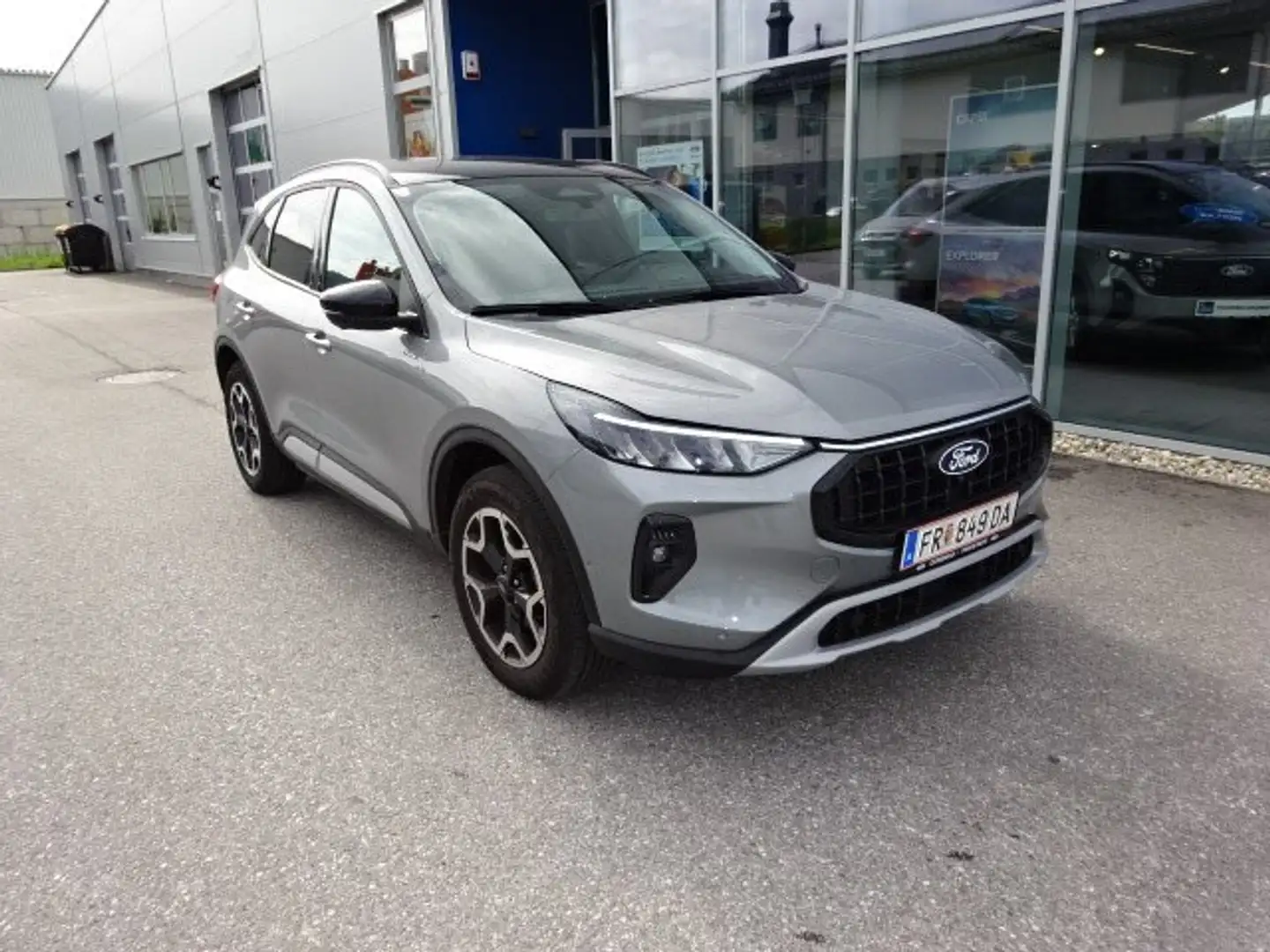 Ford Kuga 2,5 Duratec PHEV Active X Aut. Silber - 1