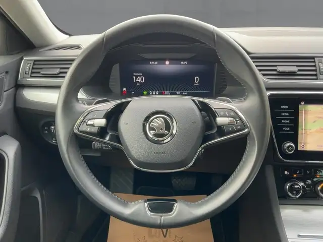 Skoda Superb view 10