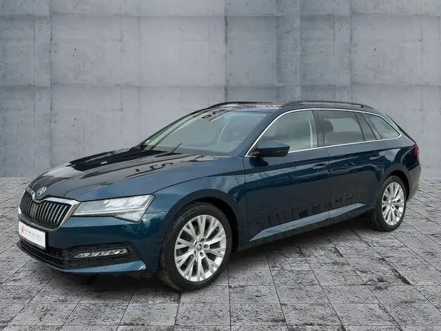 Skoda Superb view 2