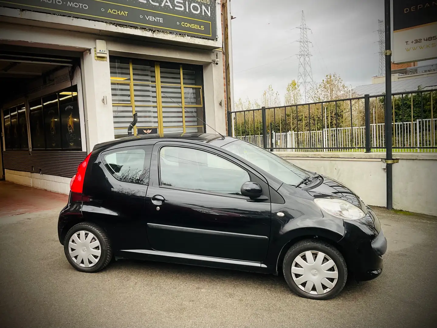 Peugeot 107 TRENDY 1.4 HDi !!! OFFRE DU MOMENT !! Noir - 2