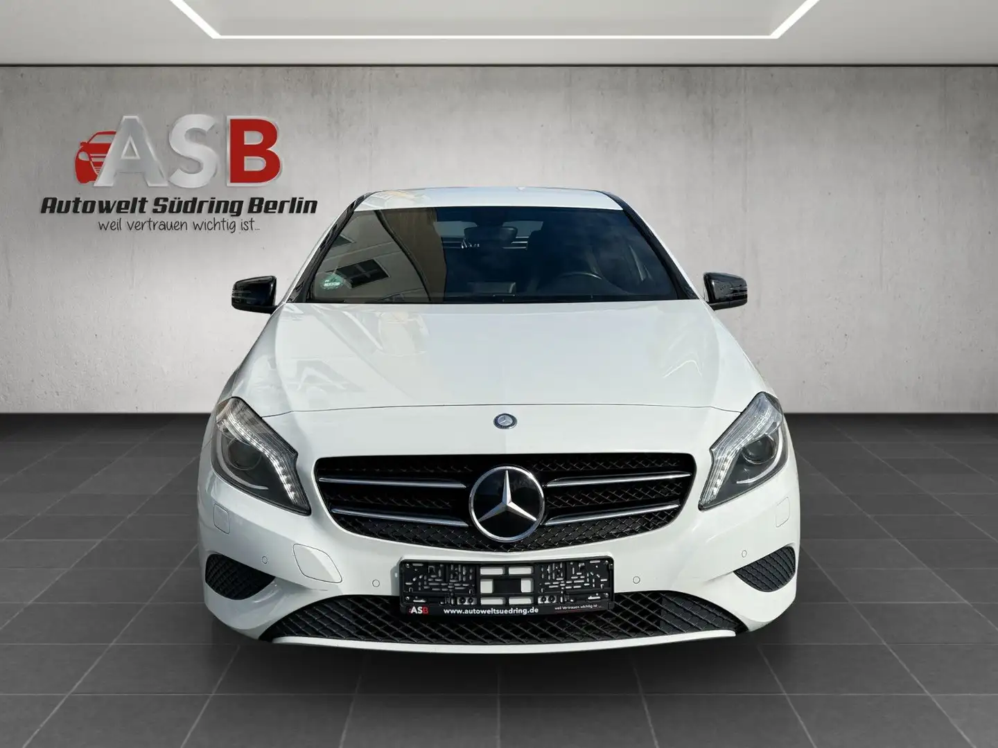 Mercedes-Benz A 200 CDI Automatik*BiXenon*NightPaket*ILS LED Blanc - 2