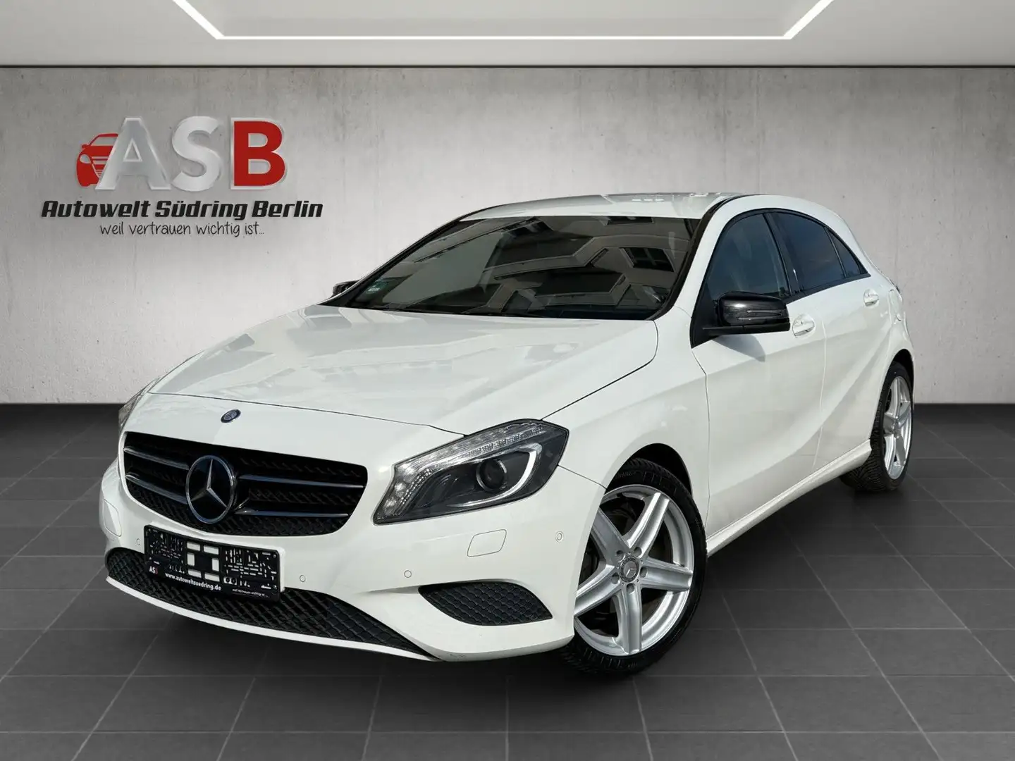 Mercedes-Benz A 200 CDI Automatik*BiXenon*NightPaket*ILS LED Blanc - 1