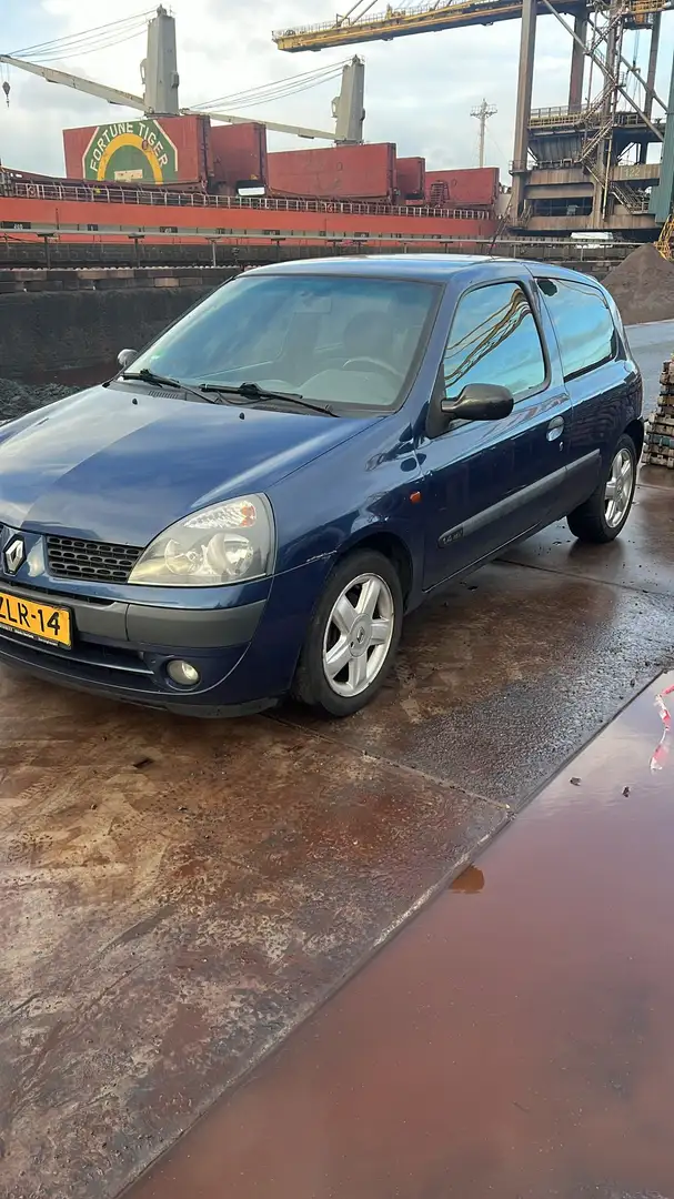 Renault Clio 1.4-16V Privilège Blauw - 1