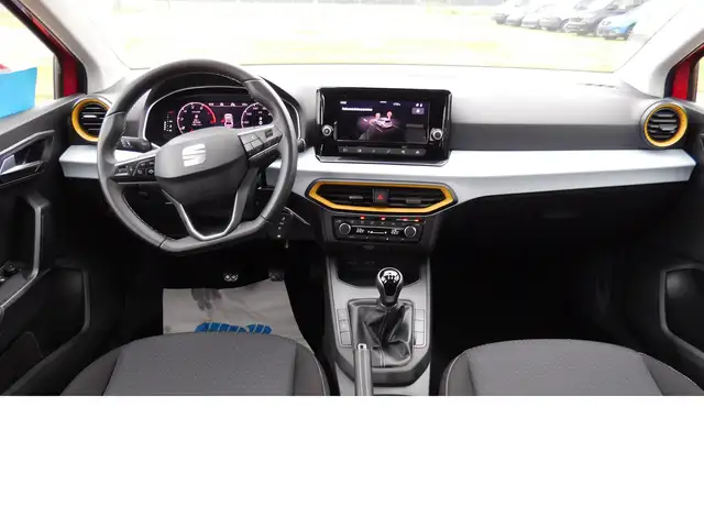 Seat Ibiza view 9