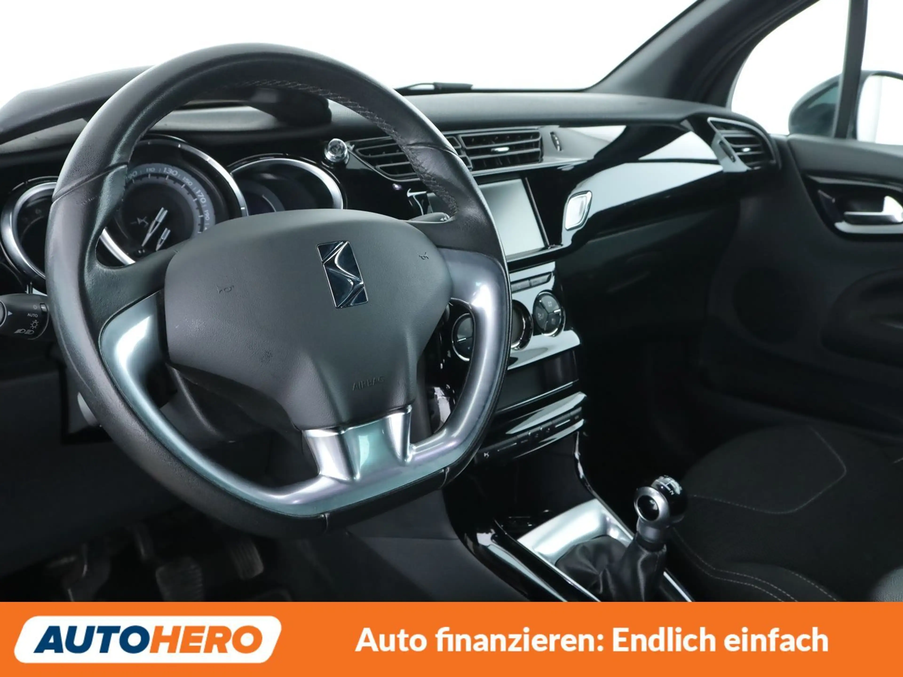 Citroen DS3 1.2 VTi SoChic *NAVI*TEMPO*KLIMA* — photo 11