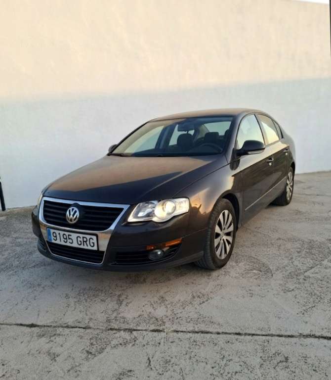 Volkswagen Passat 2.0TDI CR Advance Plus - foto 1