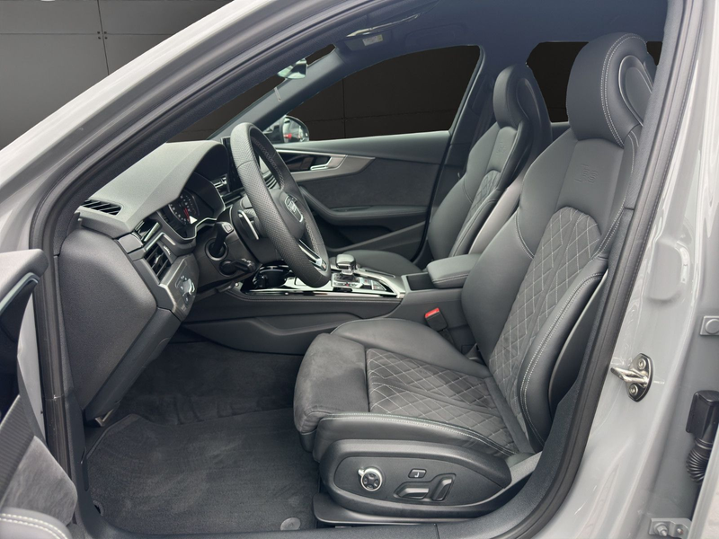 Audi RS4 Avant tiptr. qu. MATRIX+RS DYNAMIC+360° — photo 9