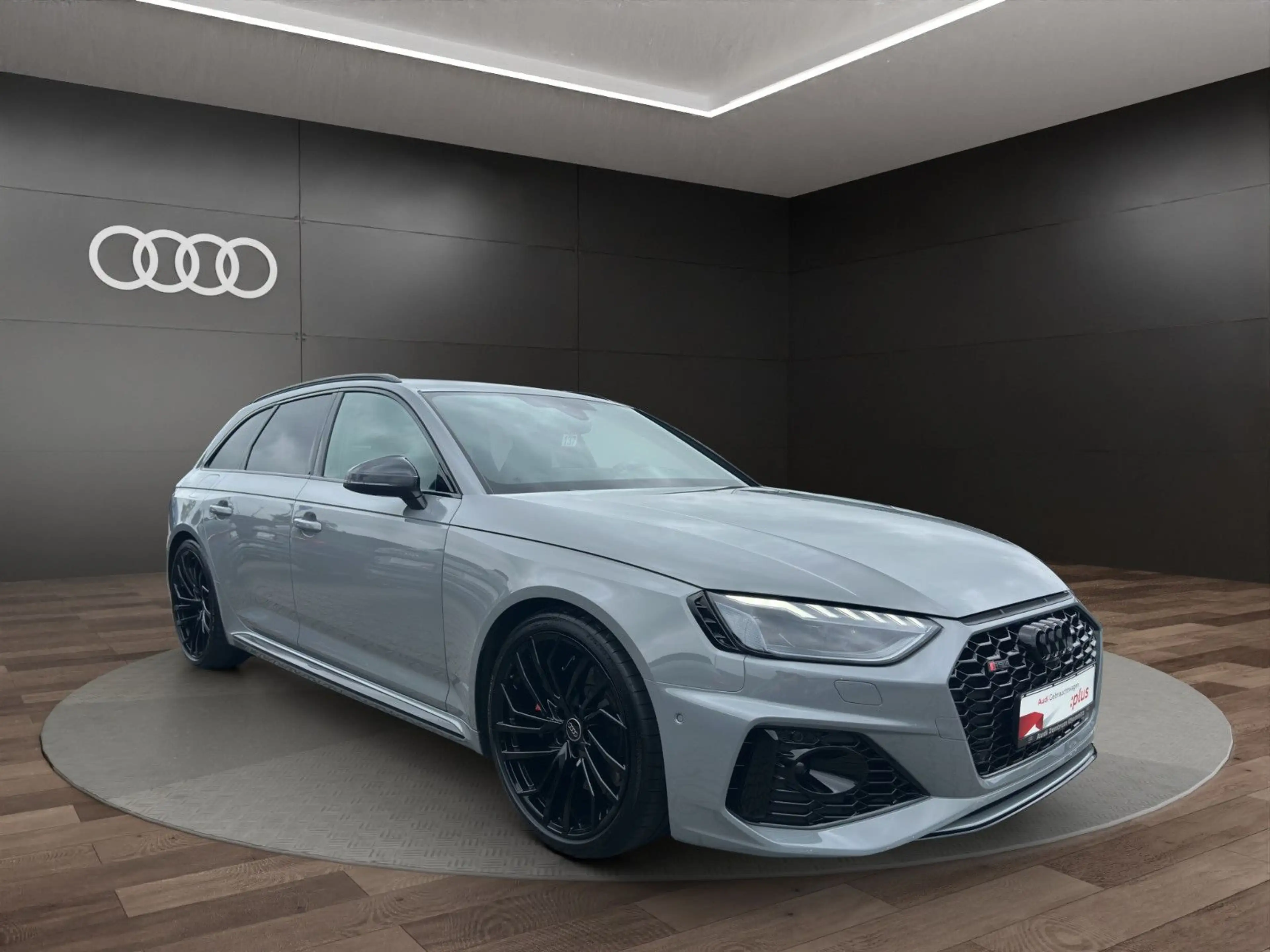 Audi RS4 Avant tiptr. qu. MATRIX+RS DYNAMIC+360° — photo 3