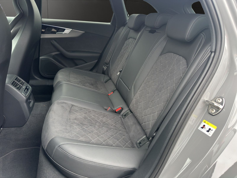 Audi RS4 Avant tiptr. qu. MATRIX+RS DYNAMIC+360° — photo 11